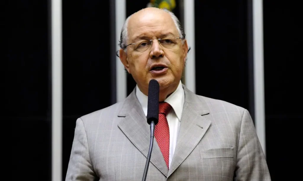 Luiz Carlos Hauly assume vaga de Deltan, determina ministro do STF