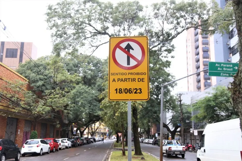 Trecho da Avenida Carneiro Leão volta a ter dois sentidos a partir de domingo (18)