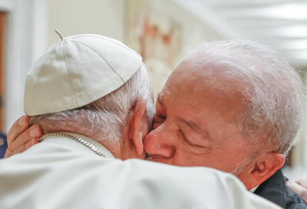 Papa Francisco recebe Lula em audiência no Vaticano
