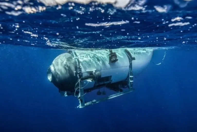 Titanic: previsões apontam que o oxigênio do submersível desaparecido acabou