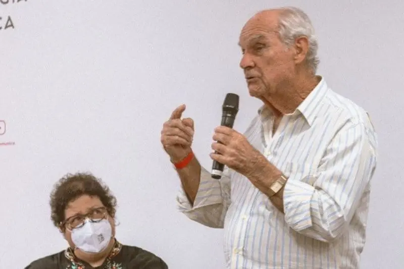 Sanitarista referência no Brasil lança livro sobre o SUS em Londrina