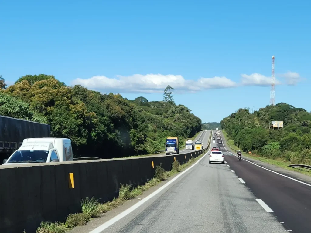 Carga com mais de 9 metros de largura passa por estradas do Paraná nos próximos dias