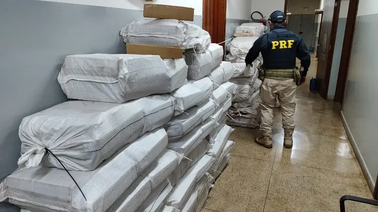 Polícia apreende 1,5 tonelada de maconha no Norte do Paraná