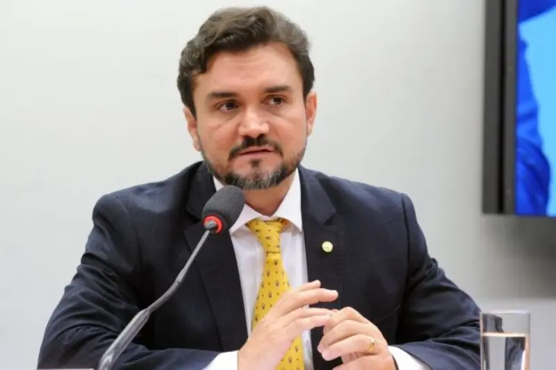 Celso Sabino é confirmado por Lula como novo ministro do Turismo