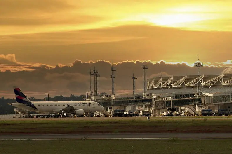 Aeroporto de Curitiba deve ter movimento 18% maior nas férias