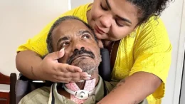 Arlindo Cruz tem alta após 20 dias internado em hospital do Rio