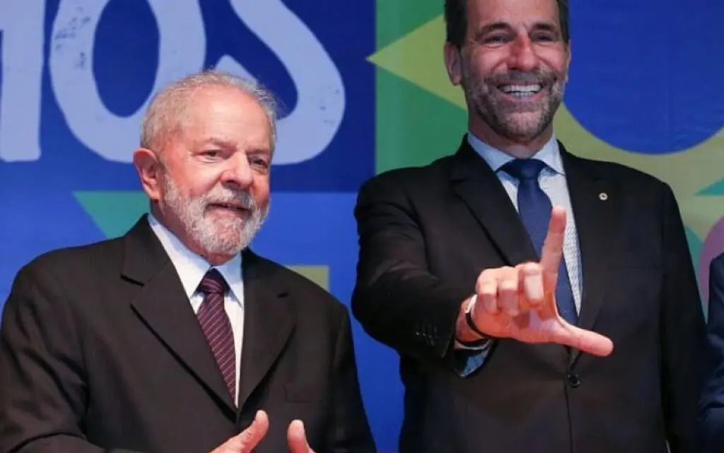 Itaipu tem US$ 2,5 bi para investir no Paraná numa grande jogada política
