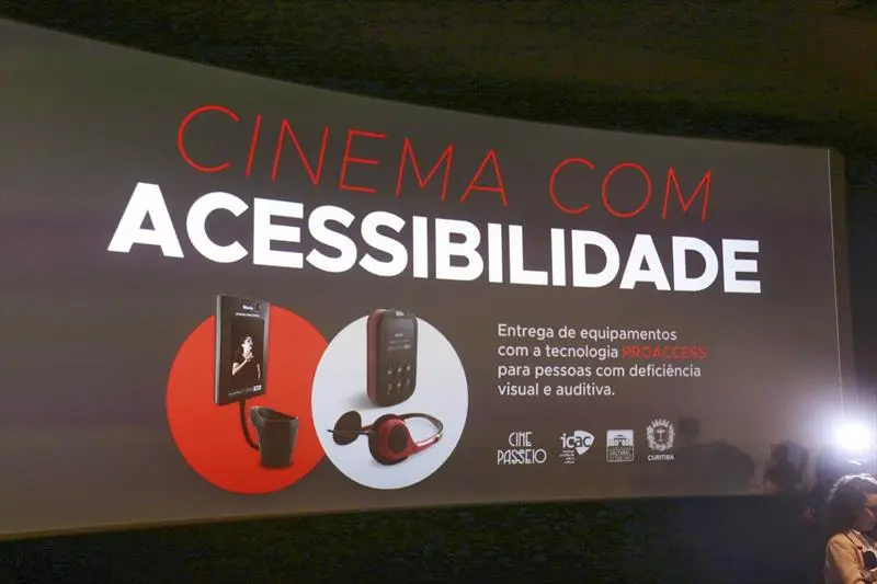 Curso gratuito em Curitiba ensina Libras para projetos audiovisuais