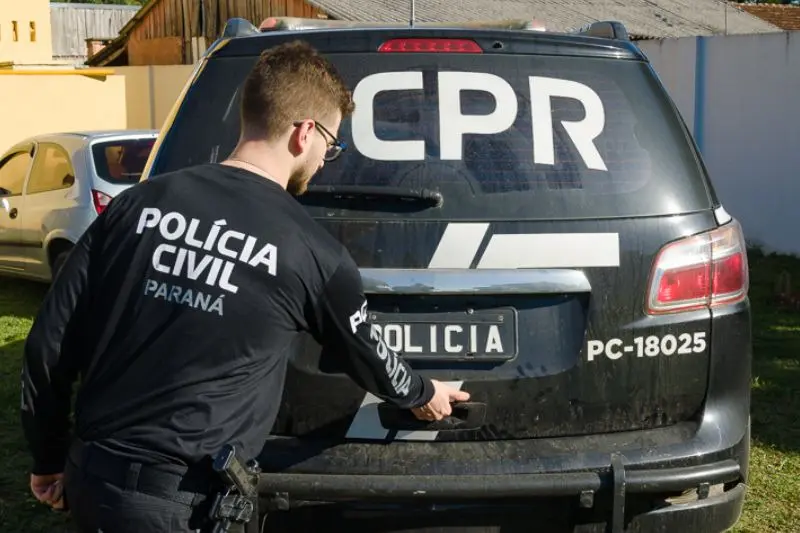 Mais de cem policiais civis realizam operação contra crimes em Cascavel