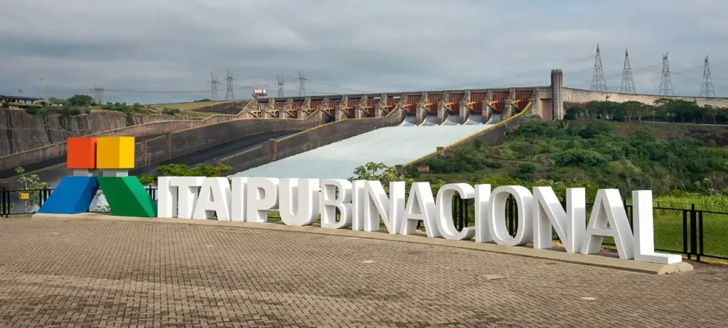 Itaipu doa frota de veículos para instituições no Paraná