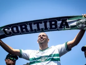Slimani rescinde contrato com o Coritiba