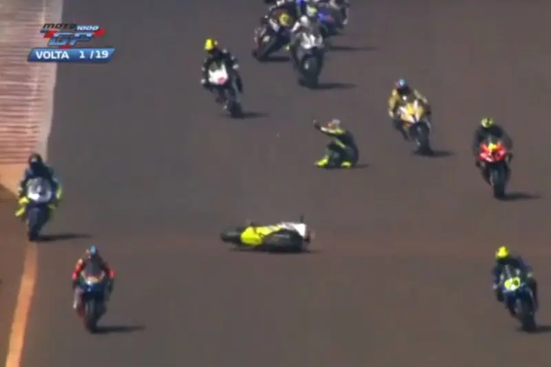 Pilotos morrem após acidente grave no Moto 1000 GP, em Cascavel