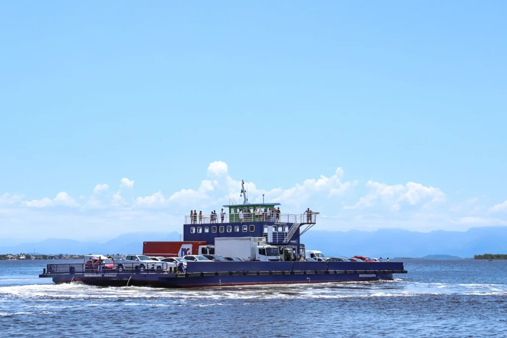 Ferry-boat de Guaratuba volta a ser cobrado; veja os valores