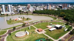Mais da metade das cidades do Paraná fecham semestre no vermelho