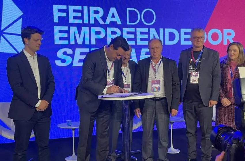 Decreto desburocratiza retirada de licenças para mais de 700 empreendimentos no Paraná