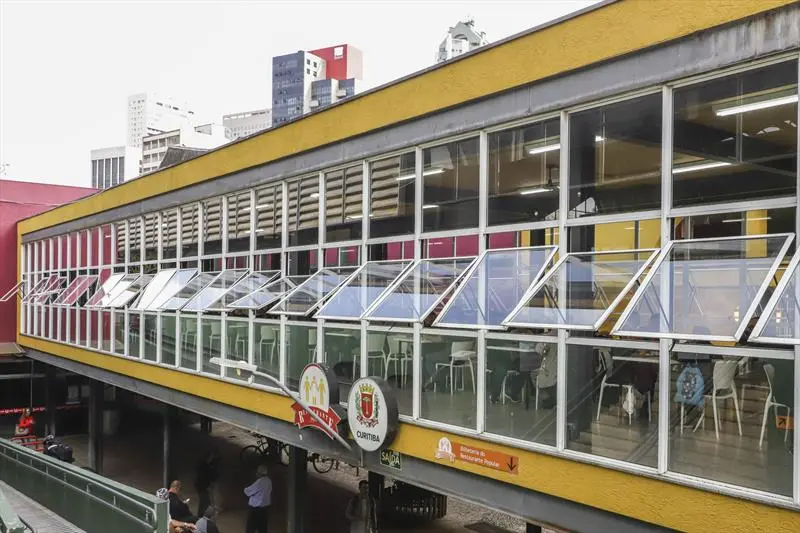 Restaurante Popular da Matriz reabre parcialmente na quinta-feira (28), em Curitiba
