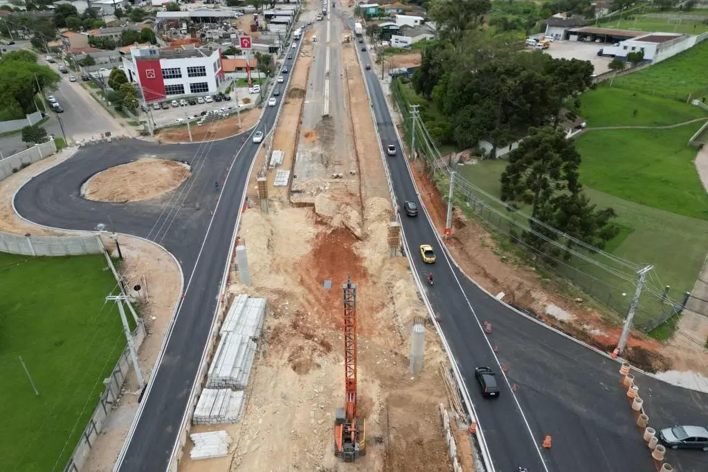 Obras do novo viaduto de São José dos Pinhais chegam a 42,1% de execução
