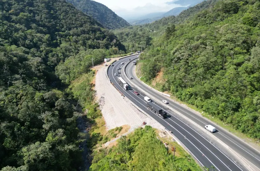 Mais de um milhão de veículos devem circular entre Curitiba e o litoral de Santa Catarina