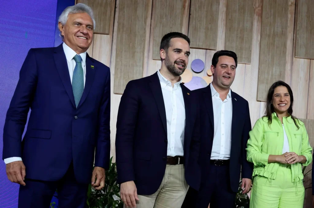 Ratinho Junior exalta Paraná em debate com outros governadores