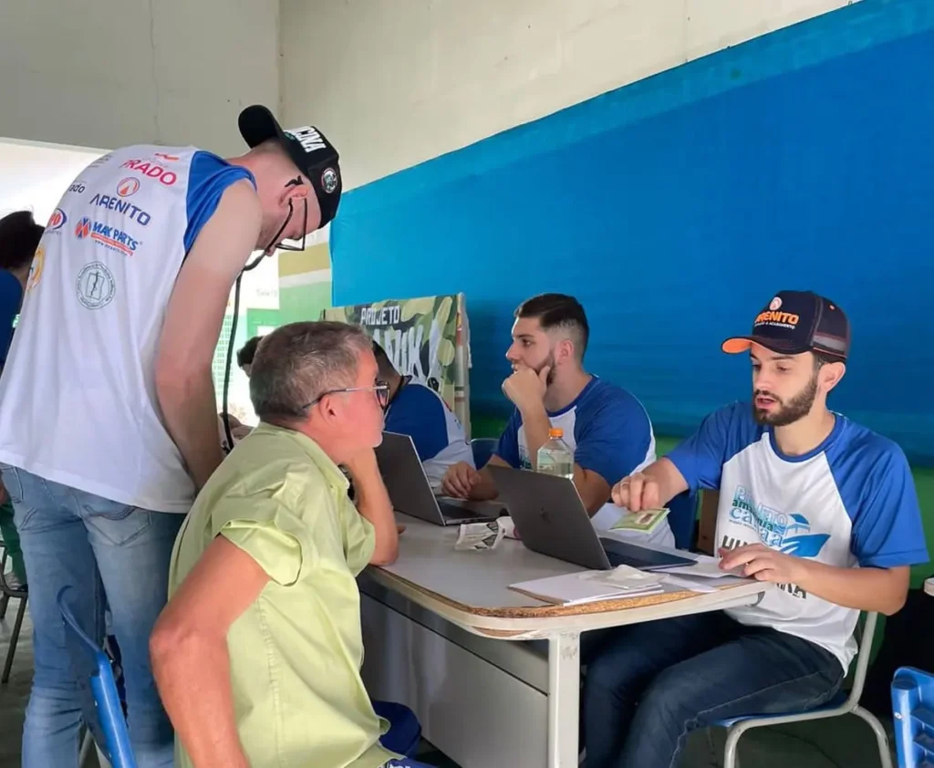 Voluntários paranaenses realizam atendimento médico gratuito no Pará