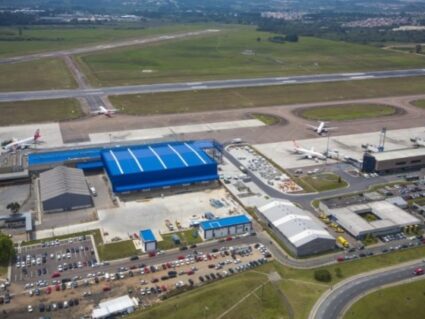 Aeroporto Afonso Pena inaugura nova rota de transporte de cargas internacional