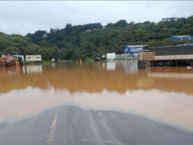 Rodovias do Paraná têm dezenas de bloqueios após fortes chuvas; siga
