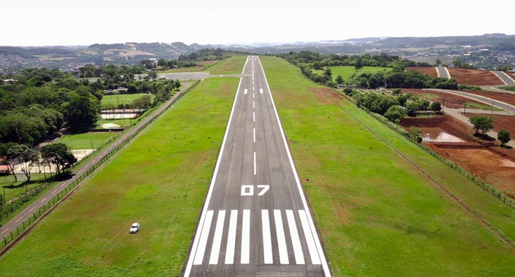 Novo aeroporto de Francisco Beltrão recebe R$ 11 milhões em lances