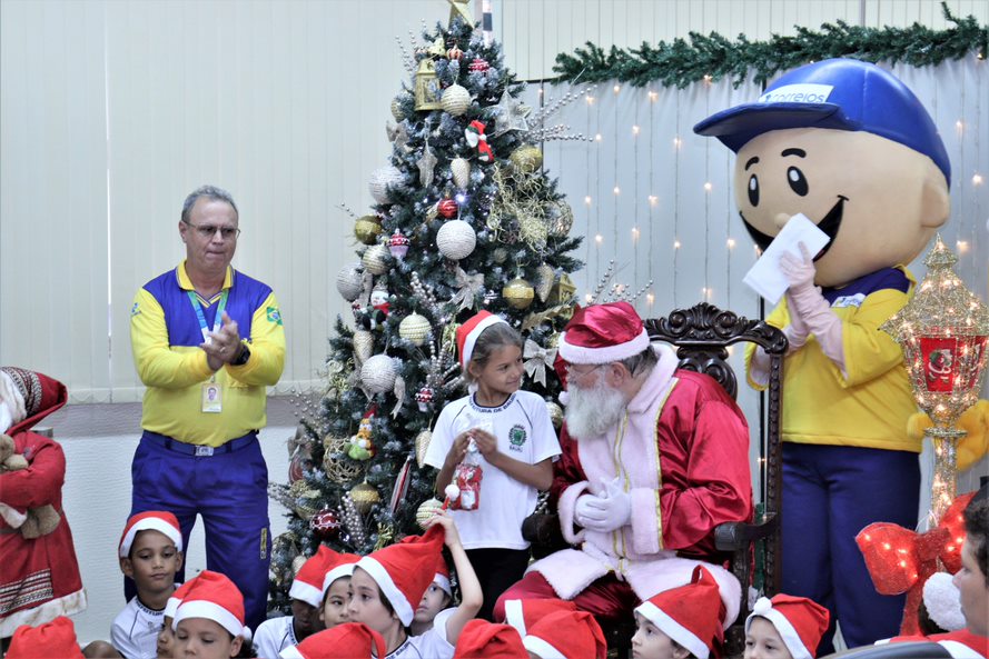 Campanha “Papai Noel dos Correios” é lançada no Paraná