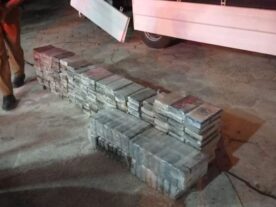 PF apreende cerca de 700 kg de cocaína em Paranaguá
