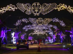 Drive-thru do Natal de Curitiba estreia no Parque Náutico