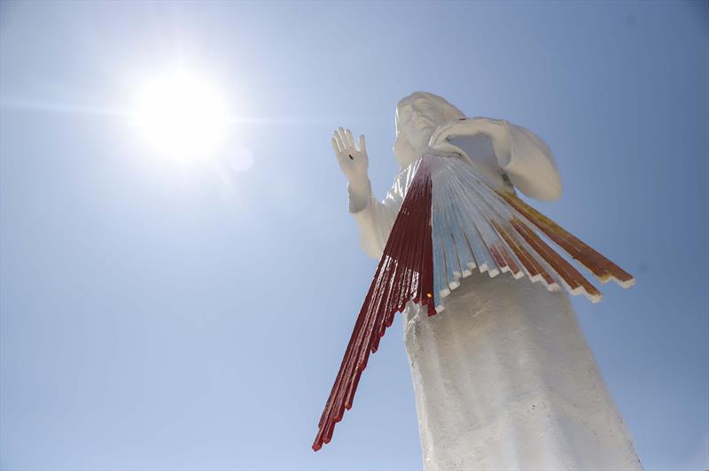 Estátua de Jesus Misericordioso é inaugurada em Curitiba