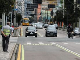 Maratona de Curitiba reúne milhares de participantes e altera o trânsito