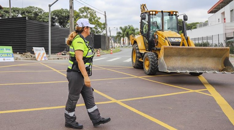 Obras do Novo Inter 2 bloqueiam ruas até o final de dezembro