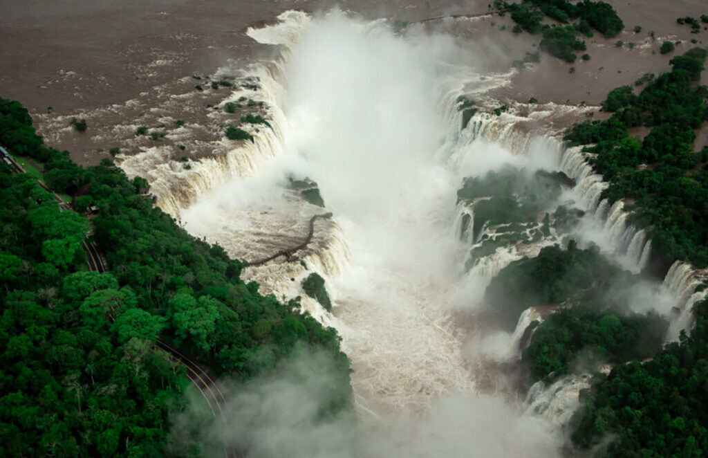 Parque Nacional do Iguaçu recebe mais de 24,5 mil visitantes durante o feriado