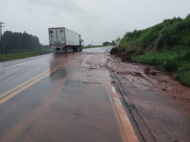 Chuvas causam novos danos em rodovias do Paraná; confira os bloqueios