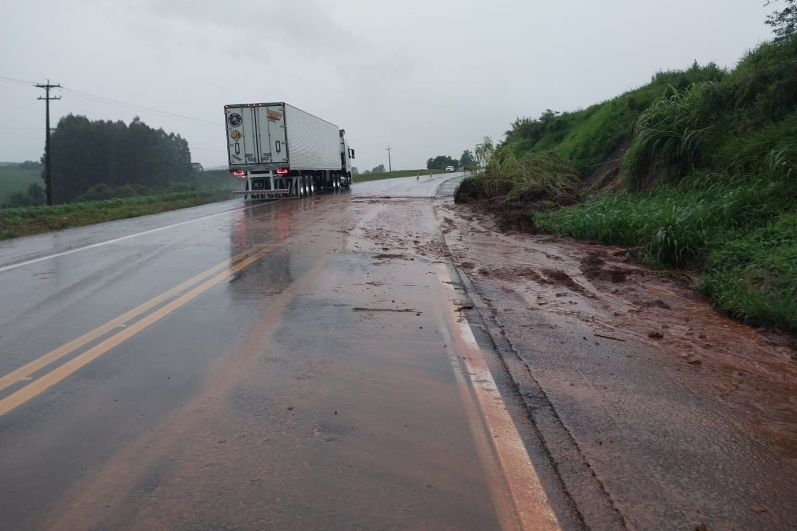 bloqueios rodovias Paraná