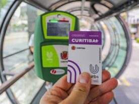 Em busca de adesões, cartão de ônibus Curitiba+ agora custa R$ 180