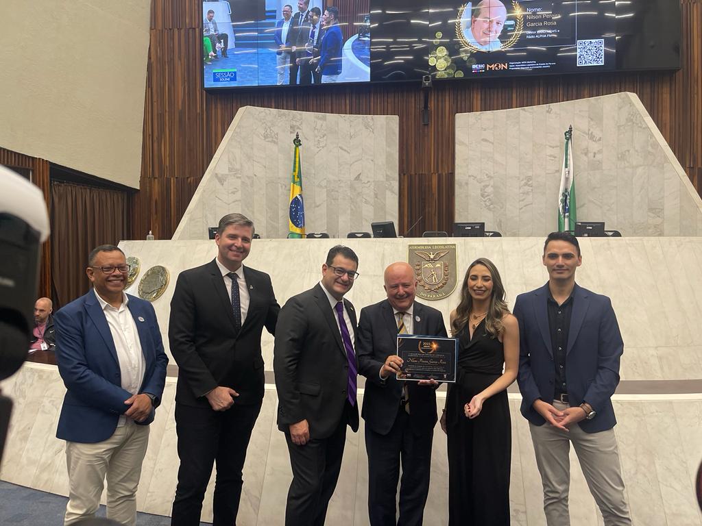 Empreendedores de destaque no Paraná são homenageados na Assembleia