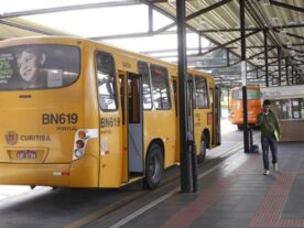 Greve de ônibus é descartada em Curitiba após acordo