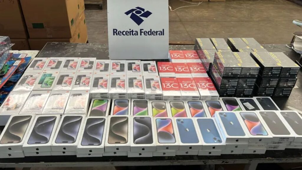Receita Federal apreende R$ 314 mil em celulares contrabandeados