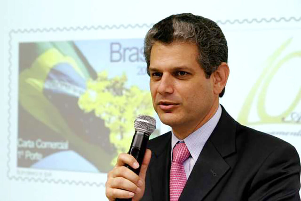 Silvio Barros lidera pesquisa de intenção de votos em Maringá