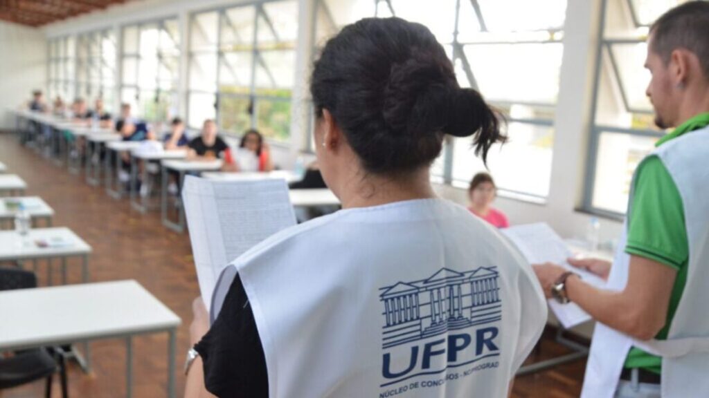 Segunda fase do vestibular da UFPR começa neste domingo (3)