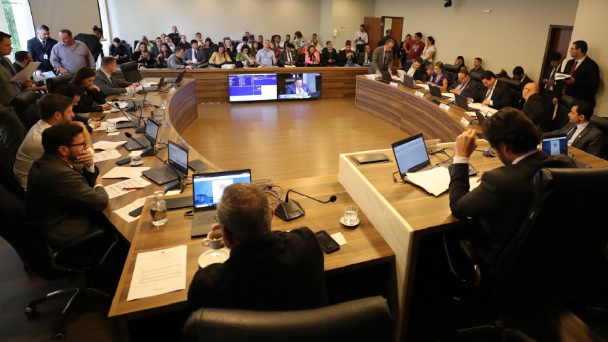 ccj, comissão de constituição de justiça, alep, assembleia legislativa do paraná, retomada, 2024
