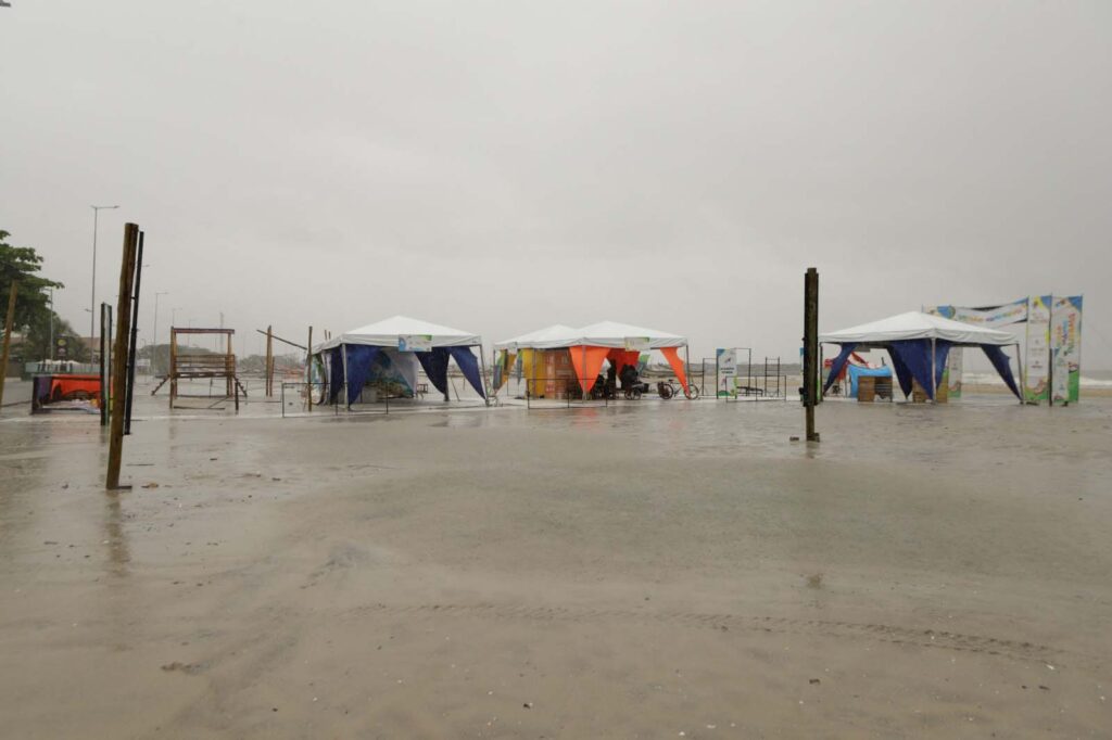 Chuvas no litoral alteram programação do Verão Maior Paraná