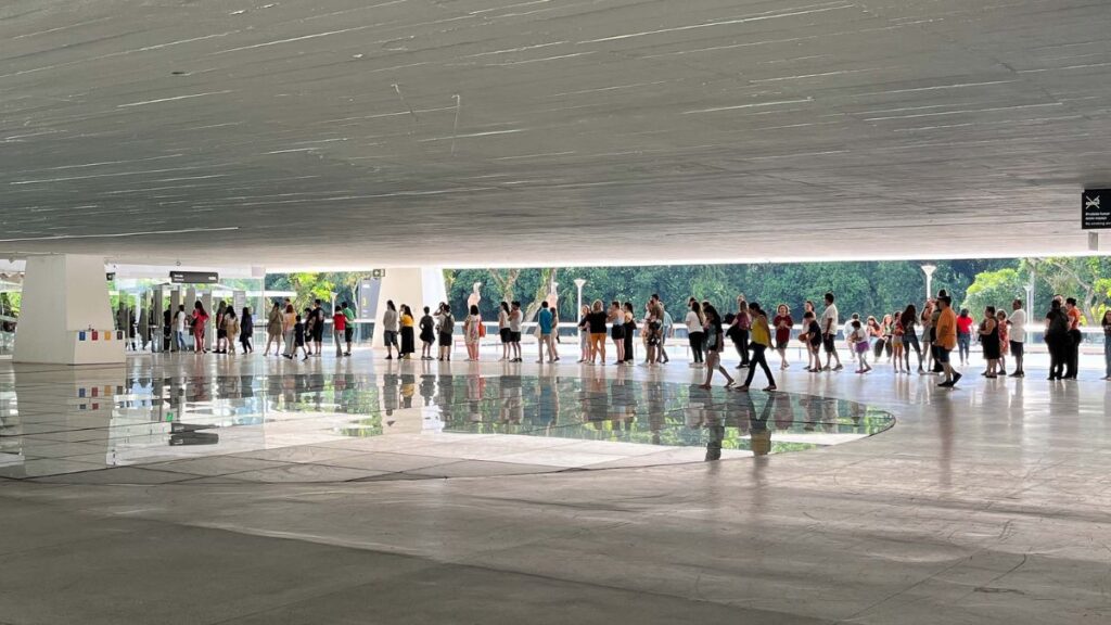 Museu Oscar Niemeyer bate recorde de visitantes em 2023