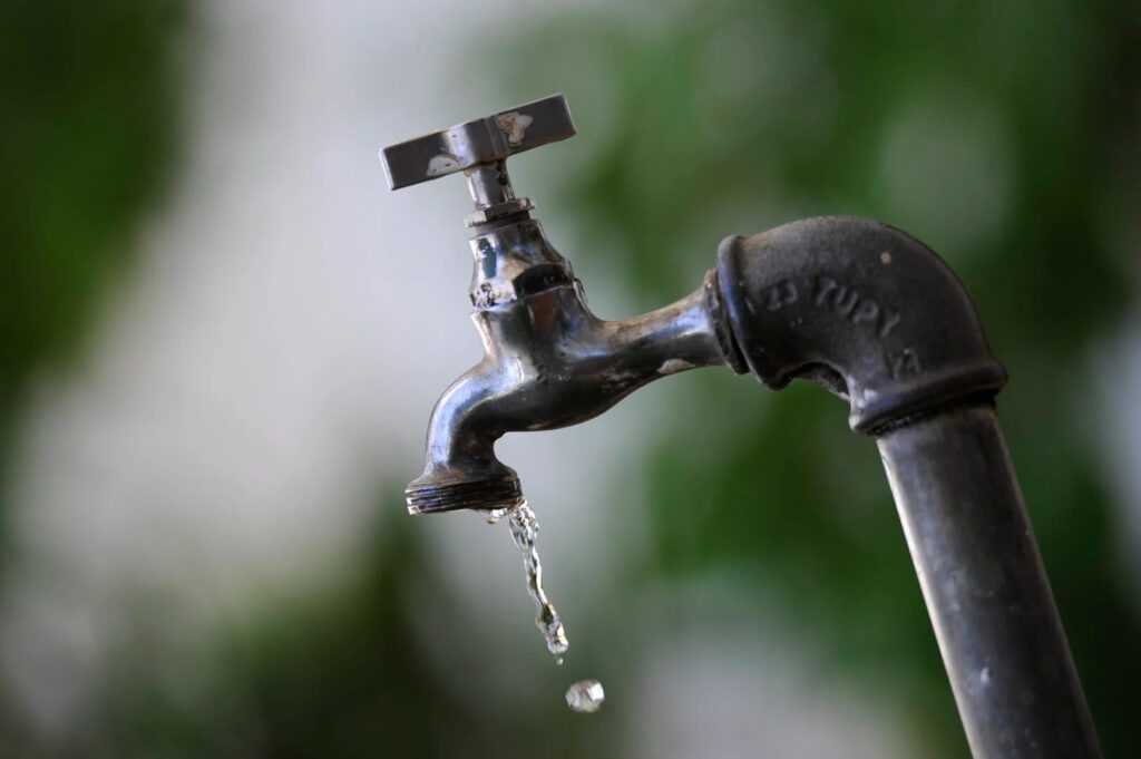 Rompimento afeta água em Colombo e Campina Grande do Sul