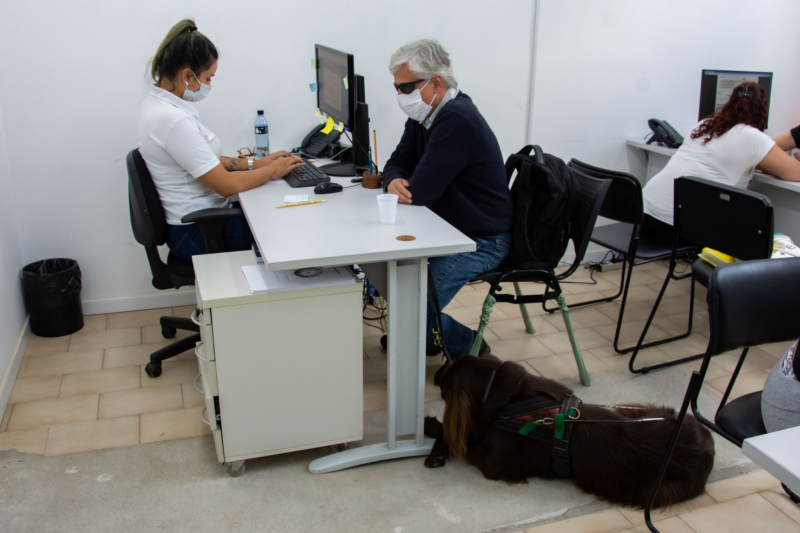 Mutirão de emprego oferta 500 vagas para pessoas com deficiência, em Curitiba