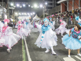 Cinco escolas disputam o Carnaval de Curitiba neste sábado