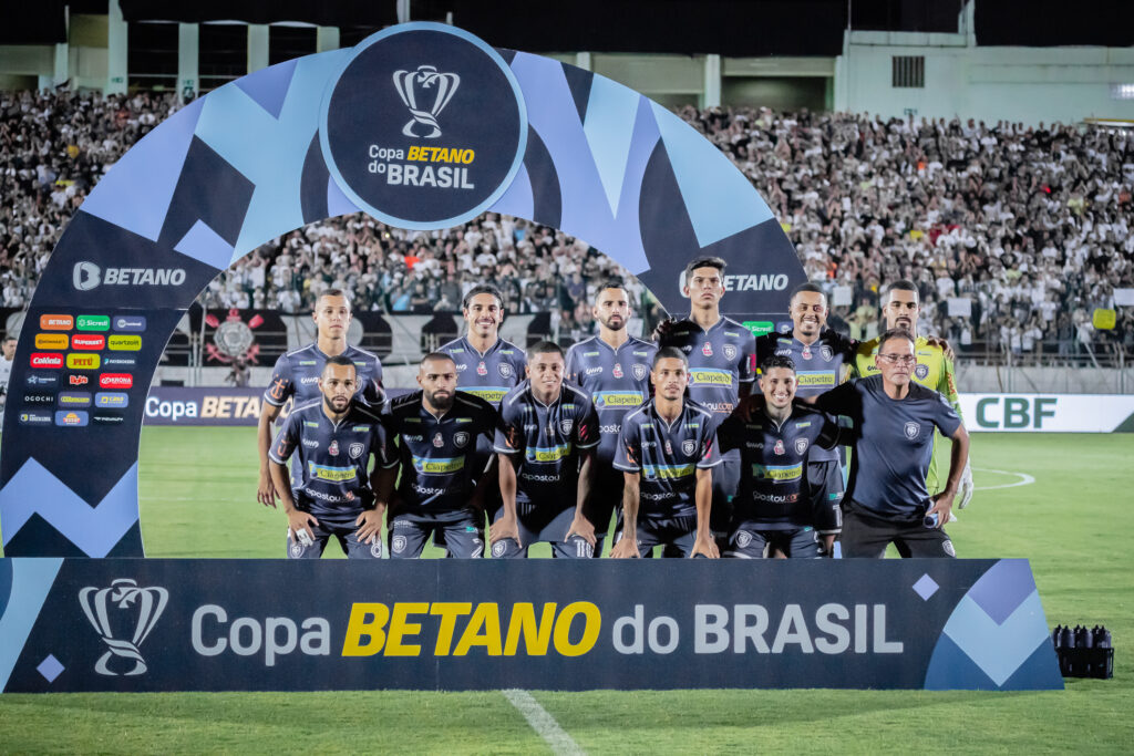 Cianorte é eliminado da Copa do Brasil pelo Corinthians e reclama da arbitragem