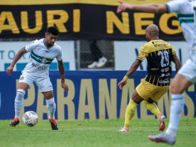 Coritiba perde do FC Cascavel, mas fica em 2º na 1ª fase do Paranaense